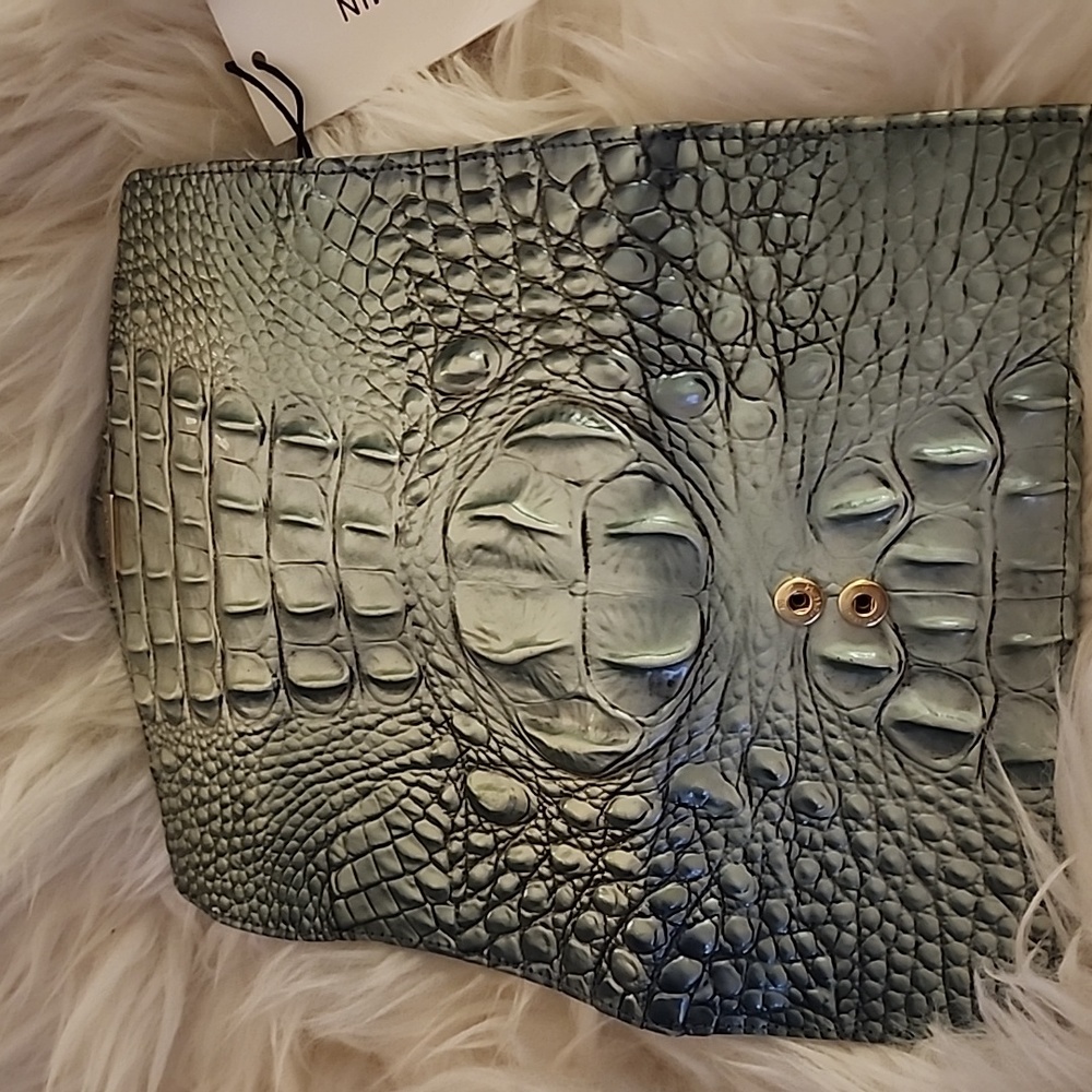 Brahmin Haven Ombre Veronica clutch/wallet. - Picture 7 of 9